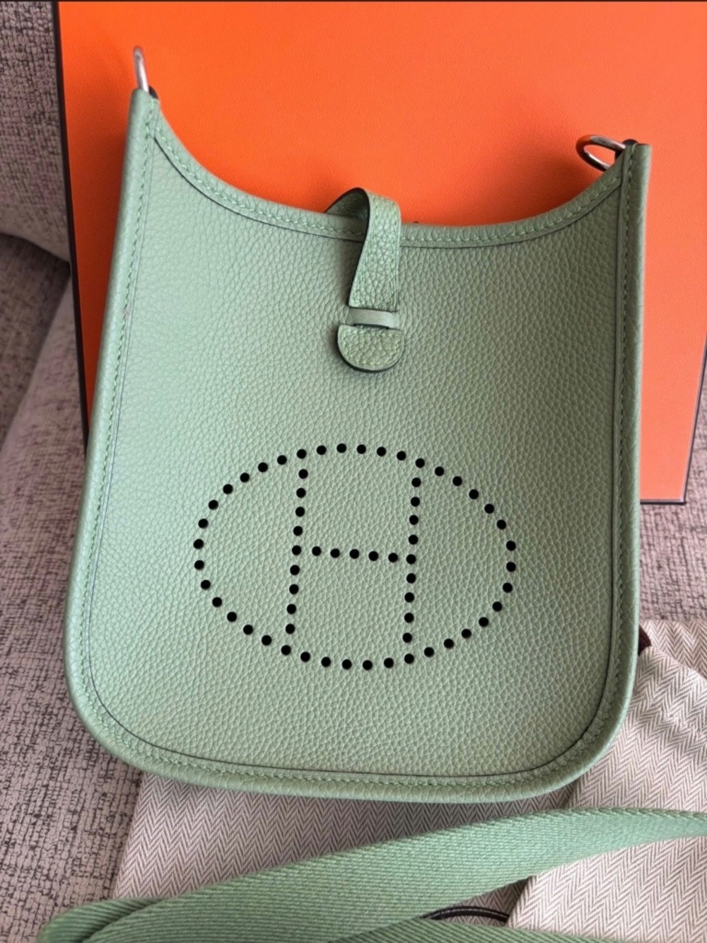 CRAZY LOW PRICE! Hermes Evelyne TPM Vert Criquet Palladium HW - Picture 2 of 10